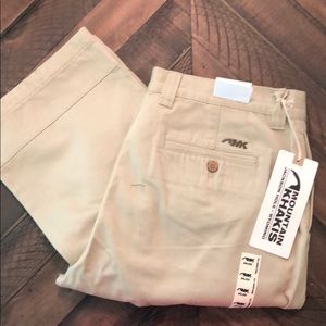 Relaxed Fit Mountain Khakis